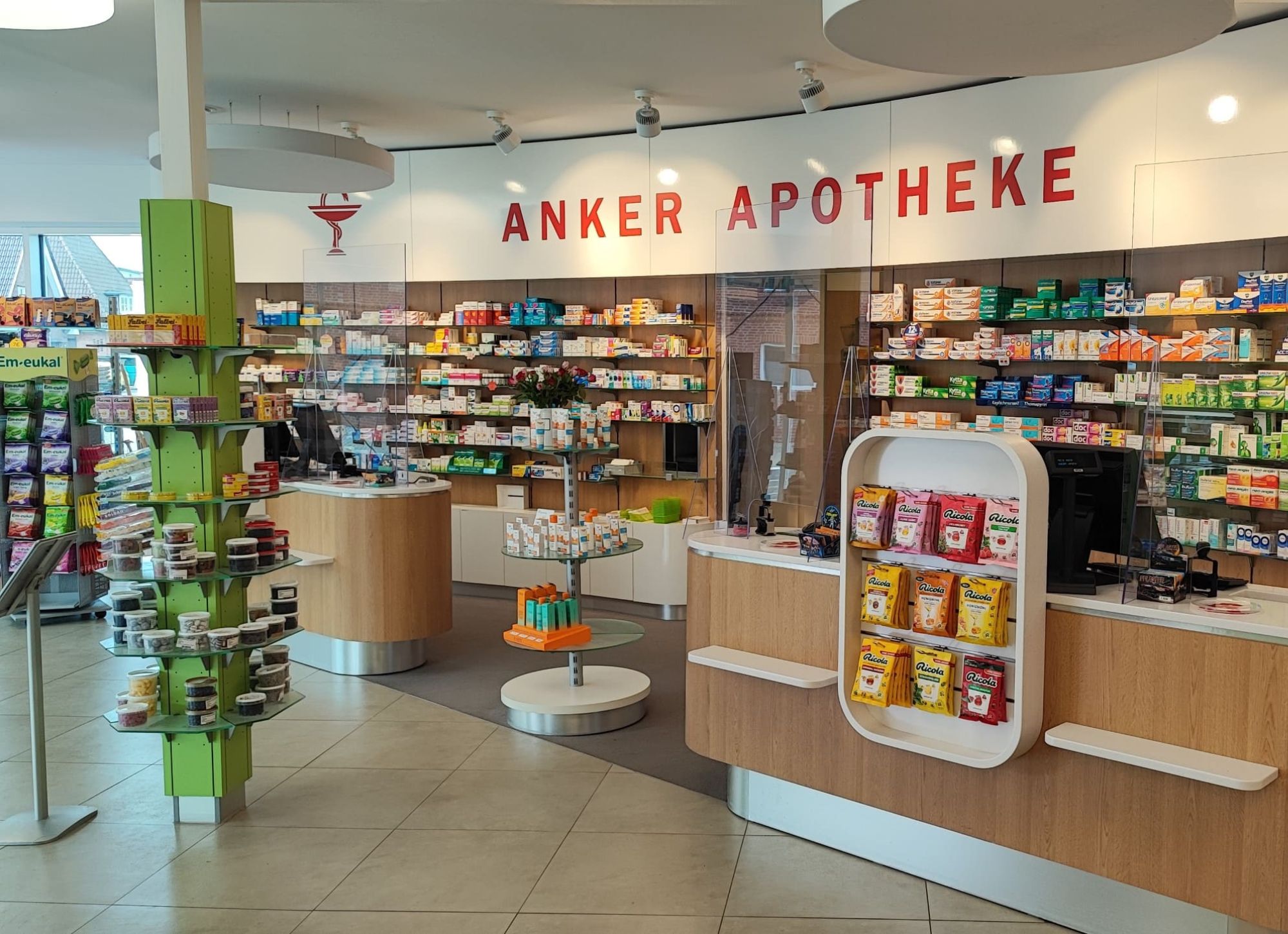 Anker-Apotheke-Innen